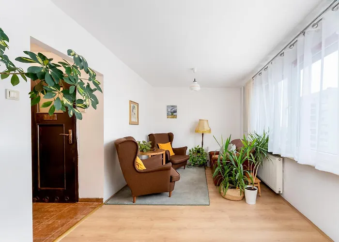 Odrzanska Urban Jungle By Bookinghost דירה קרקוב